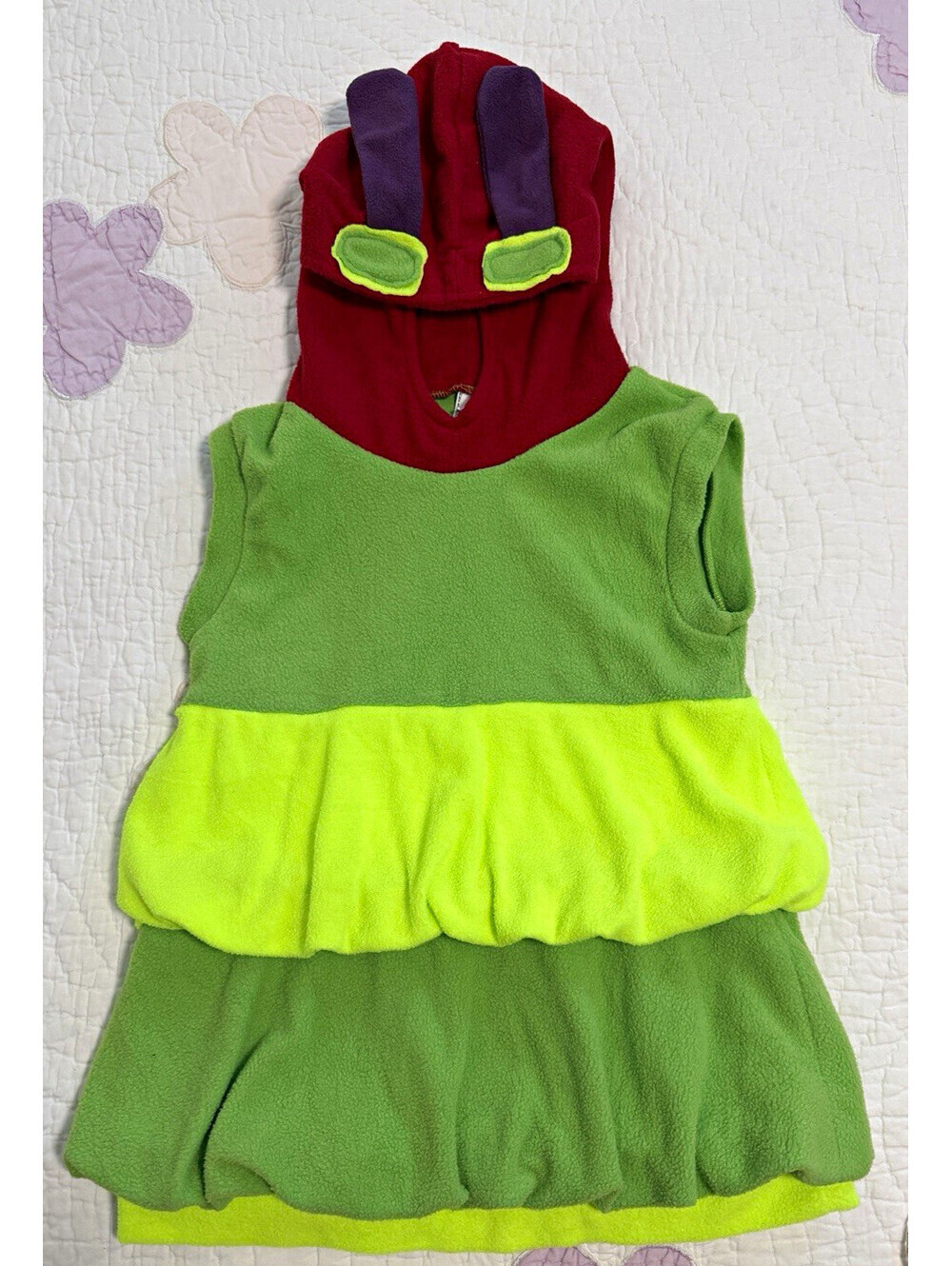 Kids Very Hungry Caterpillar Costume Dress Hooded Green Red Sz 130 Size 6 7